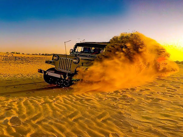 jeep-safari-dunes